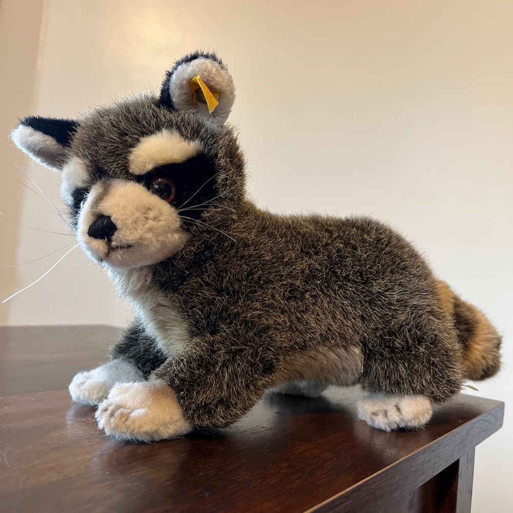 Steiff 2050/25 Raggy Racoon Standing Plush Animal